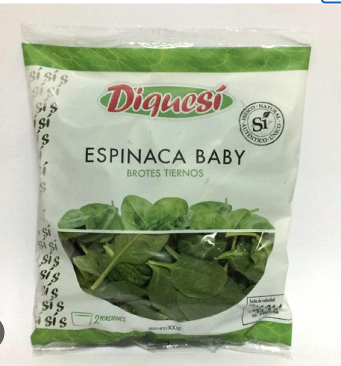 Ensalada de espinacas baby con hamburguesas de pollo.